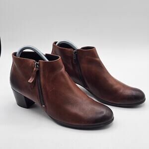 ECCO Leather Ankle Boots Womens US 9.5 EU 40 Brown Side Zip Minimalist Comfort